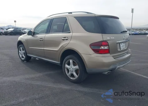 2008 Mercedes-Benz Ml 350 4Matic z USA, uszkodzony, nr VIN 4JGBB86E78A382260